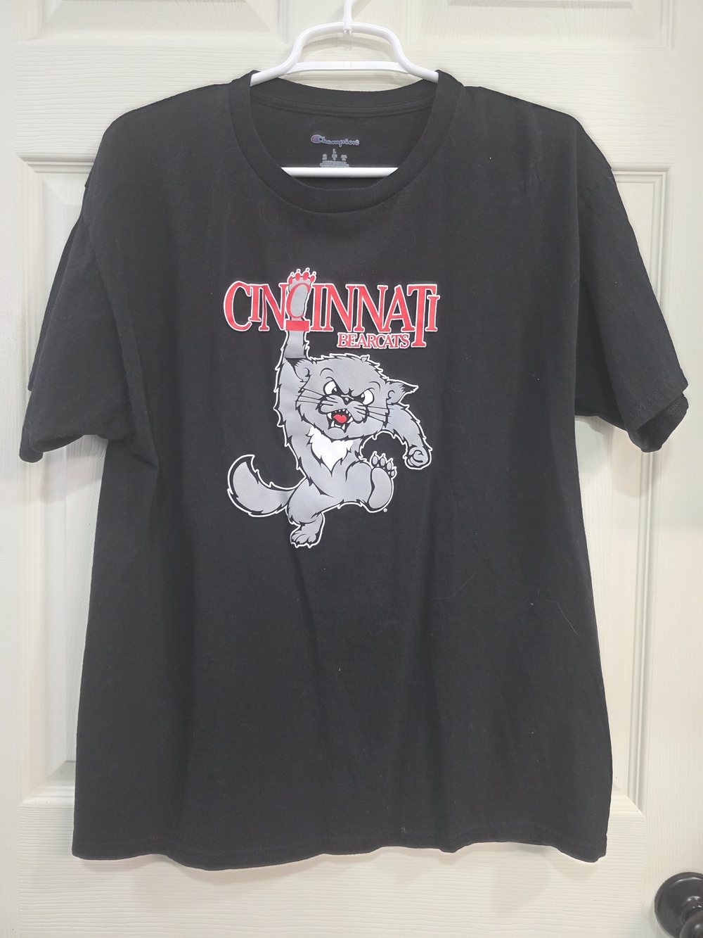 Mens Champion Black Cincinnati Bearcats Graphic Tee with Red Accents